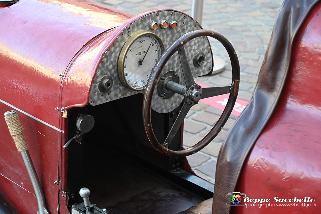 VBS_3870 - Autolook Week - Le auto in Piazza San Carlo.jpg